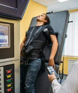 How-Does-Spinal-Decompression-Work-Featured-Image