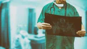 Orthopedic Surgeons and Your Personal Injury Case | AICA Orthopedics